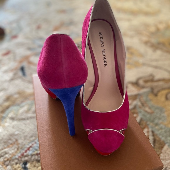 2/$50 Audrey Brooks tricolor platform heels - Picture 4 of 11